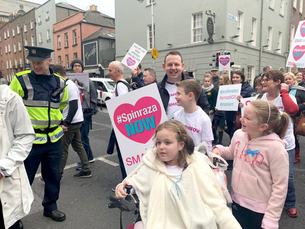 Grace O’Malley and her parents Lorraine & Paul from Mayo joined hundreds of others outside Leinster House demanding #SpinrazaNow